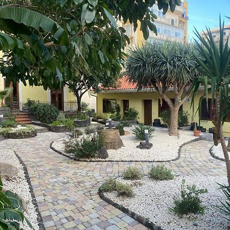 Li Cuti Apartments カターニア エクステリア 写真